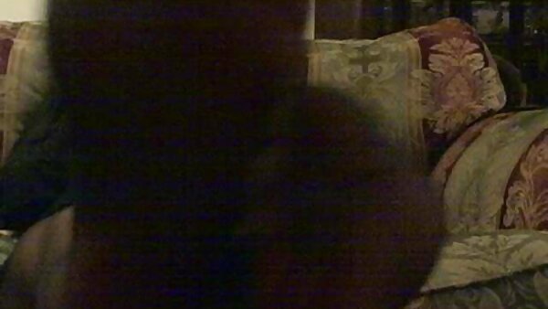 Ibu Caucasian yang kejam mendapat krim pepek cun dalam video amatur panas yang dibawakan kepada anda oleh The GF Network